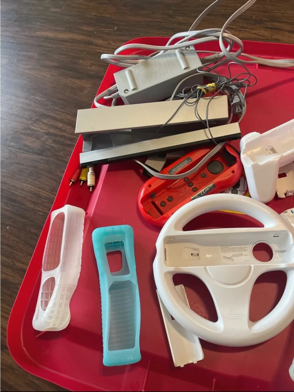 Nintendo Wii Console Bundle in White with Wii Fit Board